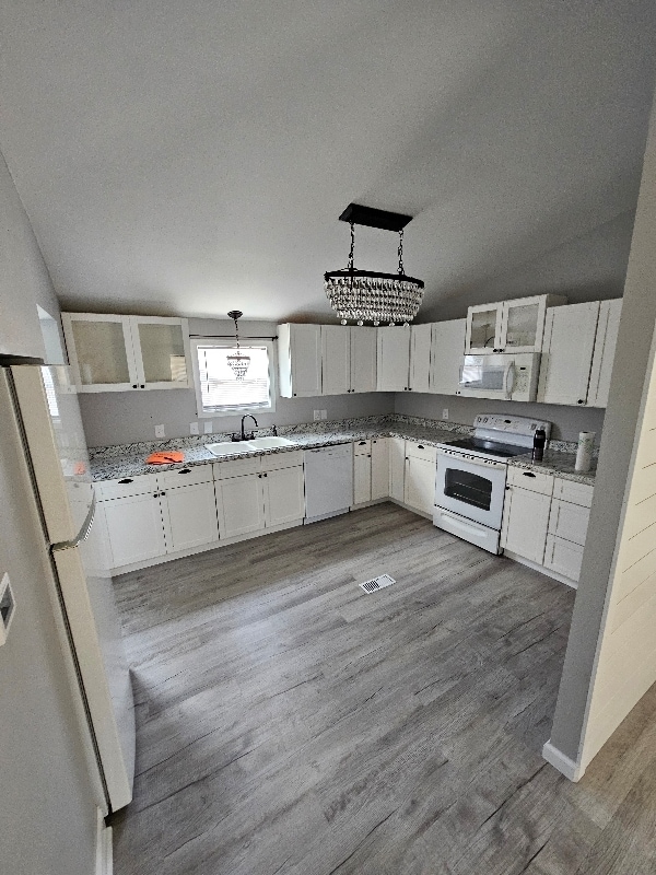 Photo - 110 3rd Ave House