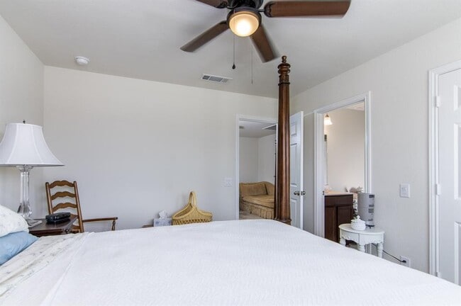 Photo - 9738 Birdsnest Ct