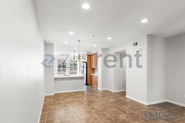 Photo - 482 Tristania Terrace