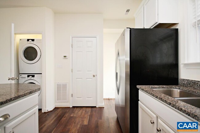 Photo - 609 Mornington Ln