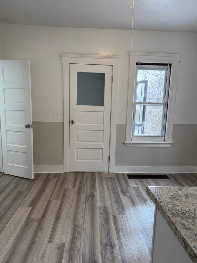 Photo - 3bd Single Buckeye/Kinsman Cash Pay