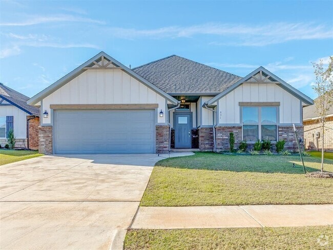 Building Photo - 631 Hackberry Ln Rental