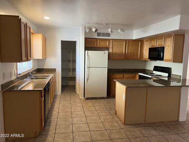 Photo - 16346 N 172nd Ln