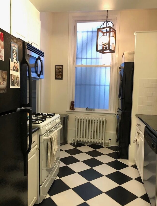 Photo - 1624 Spruce St Unit 1624 Spruce St APT 1R