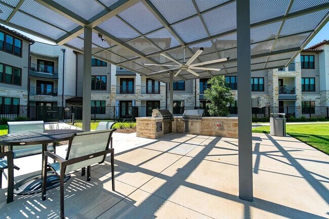 Photo - 510 Sunset Vista Dr Unit A1