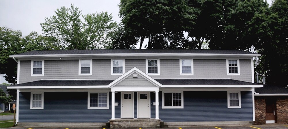 Main Street Apartments - Main Street Apartments