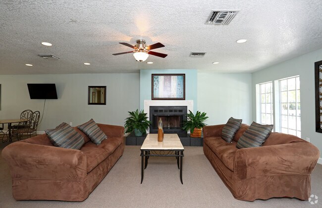 Goldelm At Charter Pointe Apartments For Rent In Altamonte Springs Club Room Goldelm At Charter Pointe Apartments