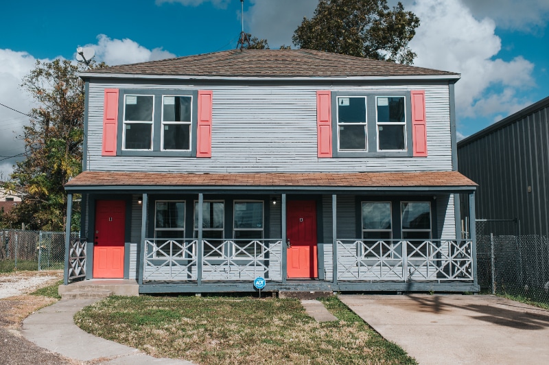 Photo - 304 E 22nd St