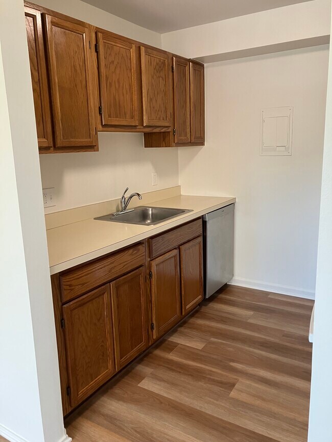 Photo - 1265 S Maple Rd Unit 207