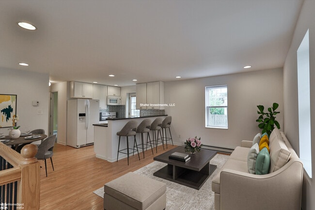 Photo - 1612 Center St