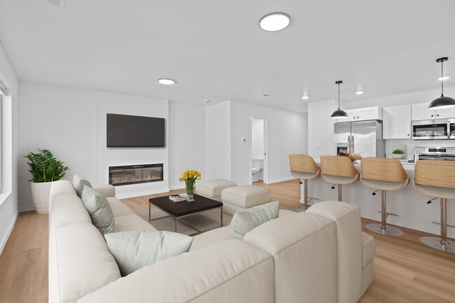 Photo - 311 Hickory Dr