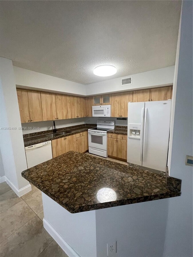 Photo - 3670 N 56th Ave Unidad 708