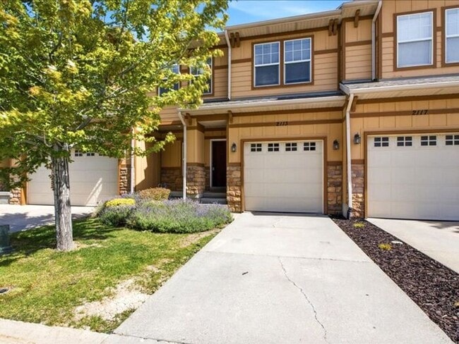 Photo - DRAPER BEAUTIFUL 3 BED 2.5 BATH TOWNHOME