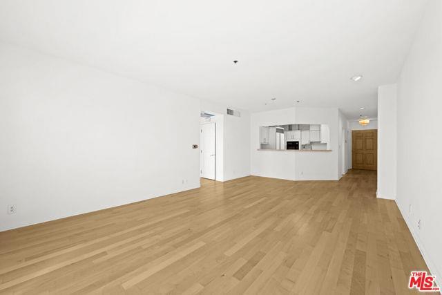 Building Photo - 10724 Wilshire Blvd Unit 703 Rental