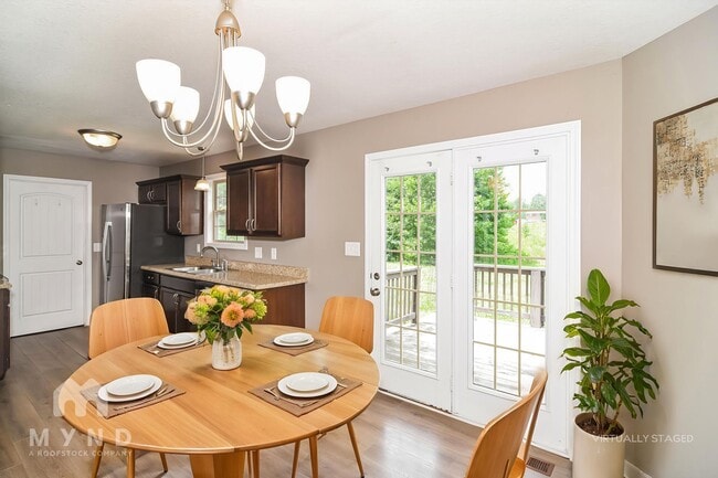 Photo - 619 Woodhaven Dr