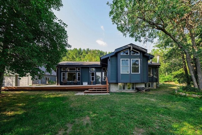 Photo - 1989 N 3775 E