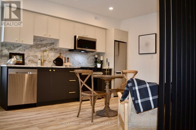 Photo - 398 Concord Ave