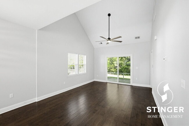 Photo - 379 Dante Cir