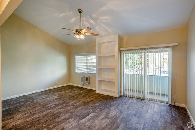 0BR, 1BA - 505 SF - #344
