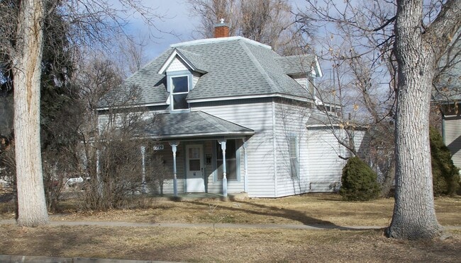Building Photo - 1229 12th St