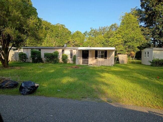 Building Photo - 10592 Haverford Rd