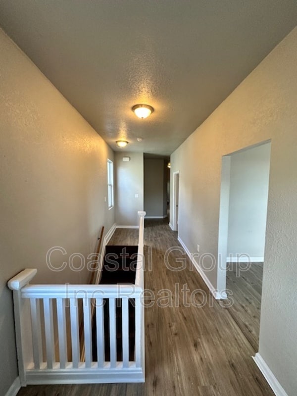 Photo - 1725 Prentis Ave
