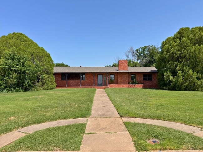 Building Photo - Charming 4 Bed 2 Bath Home in Morningside!