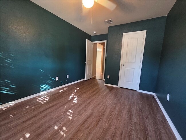 2007 Samantha Ln