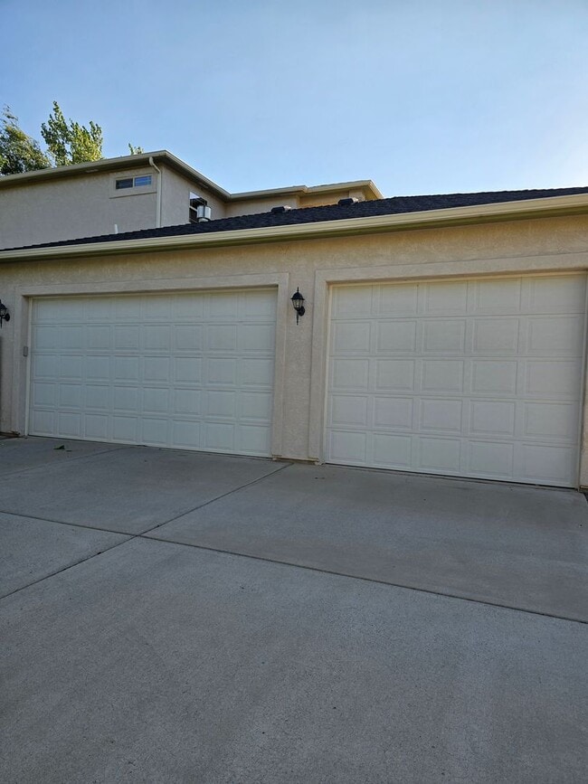 Photo - Beautiful 3-Bedroom Home with Scenic Views in the Redlands