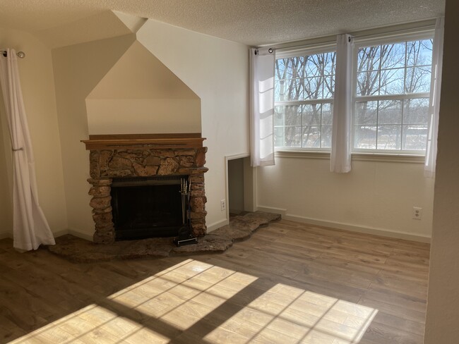 Photo - 3250 Oneal Cir Condo Unit #H33