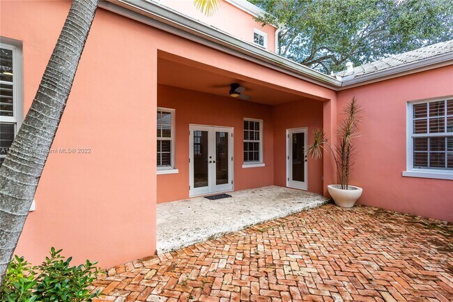 Photo - 510 Loretto Ave