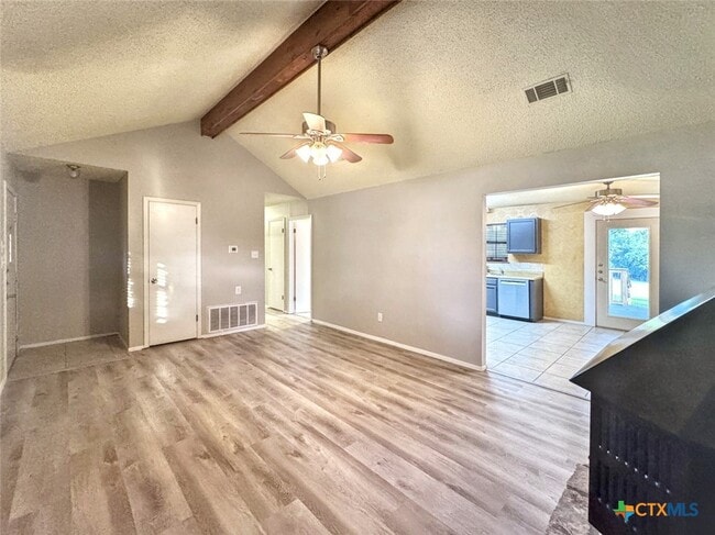 Building Photo - 501 Ridge Dr