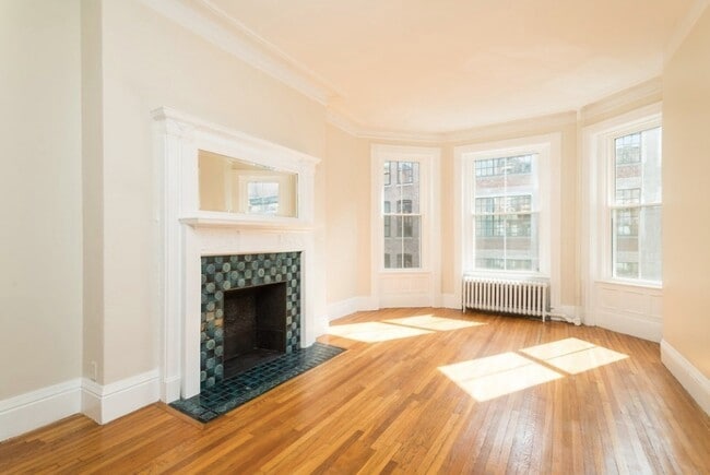 Building Photo - 342 Commonwealth Ave Unit 6 Rental