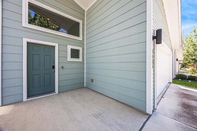 Photo - Modern 3-Bed, 2.5-Bath Home with Fenced Ya...