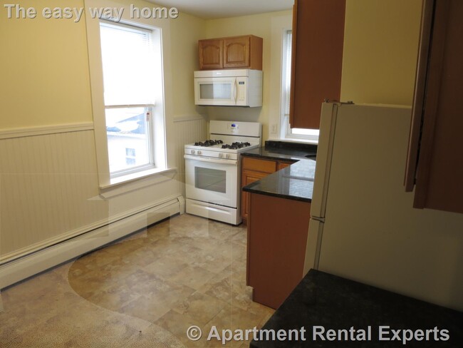 Photo - 545 Somerville Ave Unidad #4