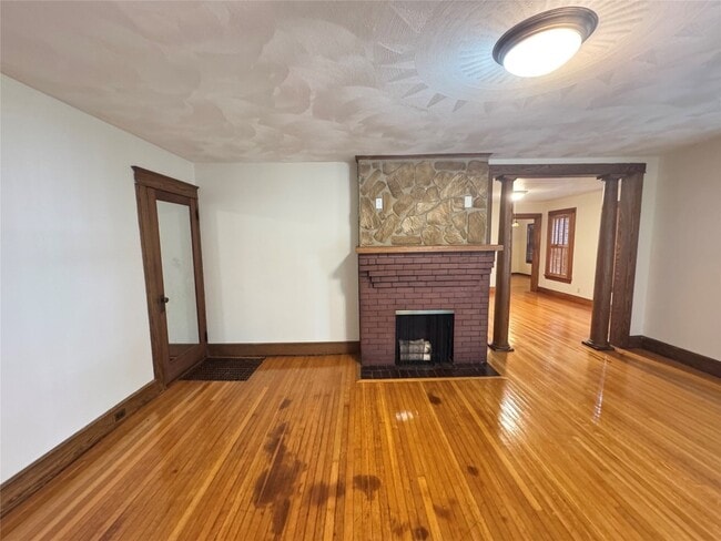 Photo - 27 Schubert St Unit 1