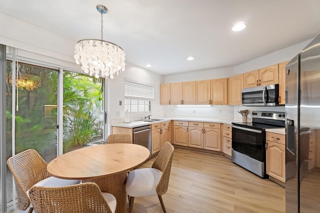 Photo - 137 Eagleton Ct