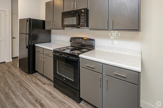 2BR, 2BA - 1,143SF - Reserve at Juban Lakes