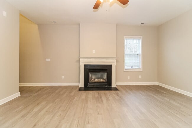 Photo - 3213 Rendezvous Dr