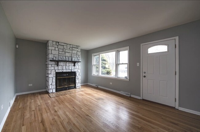 Photo - 16450 Roy St