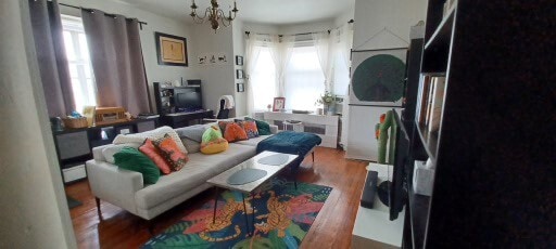 Building Photo - 1720 Memorial Ave Unit Three