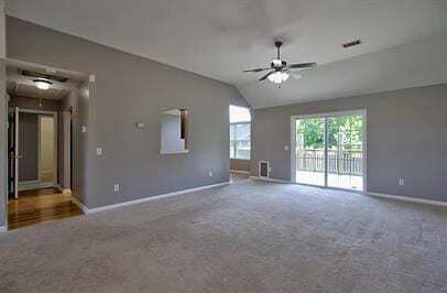 Photo - 403 Banks St