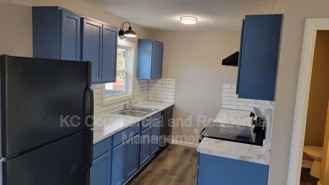 Photo - 400 Gallatin St