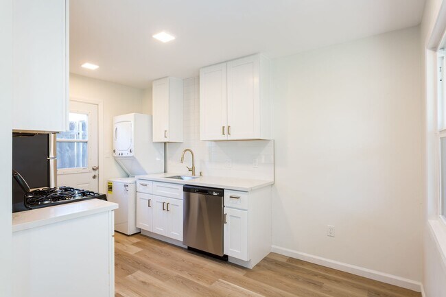 7621 Normal Ave Unit 7621