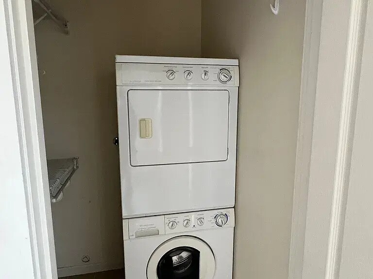 Photo - 70-110 S Haskell St