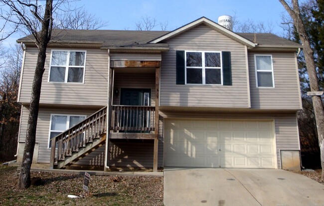 Single Family Home in Merriam Woods - Single Family Home in Merriam Woods