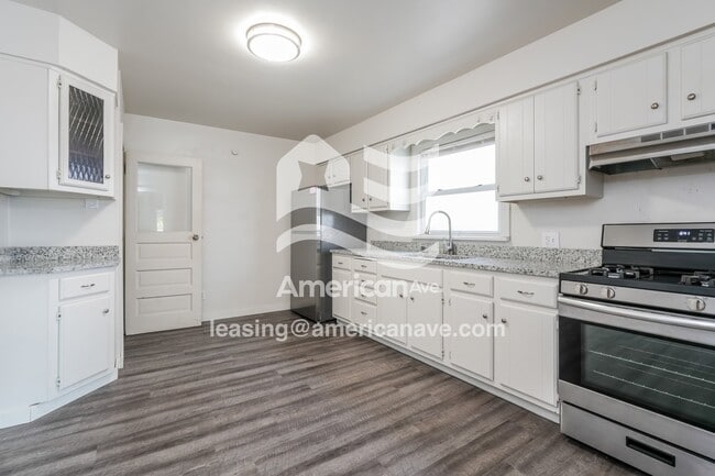 Photo - 1826 S Carlisle St