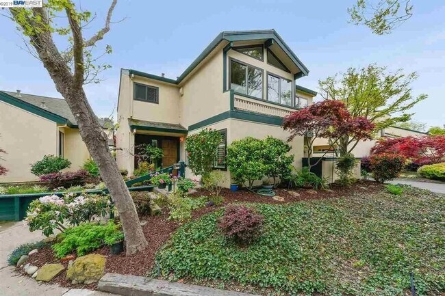 Photo - Spacious 4BR Townhome in Alameda