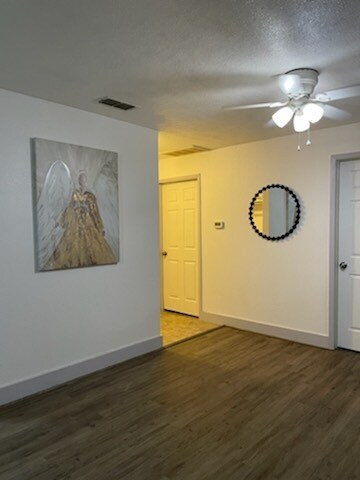 Photo - 408 E McKay St