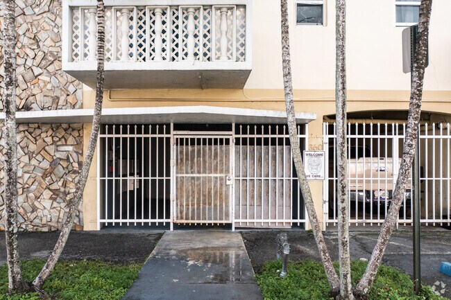 Photo - Nomi Apartments